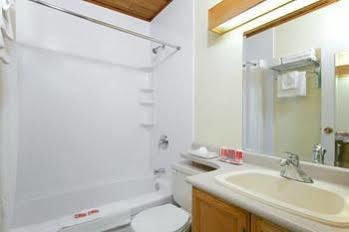 Lodge Econo I-44 Springfield